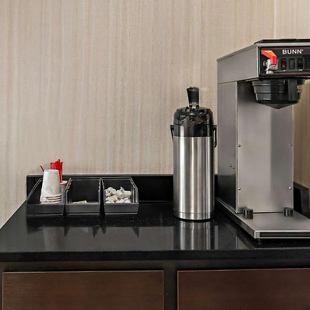 Motel 6 Lester - Philadelphia Airport Екстериор снимка