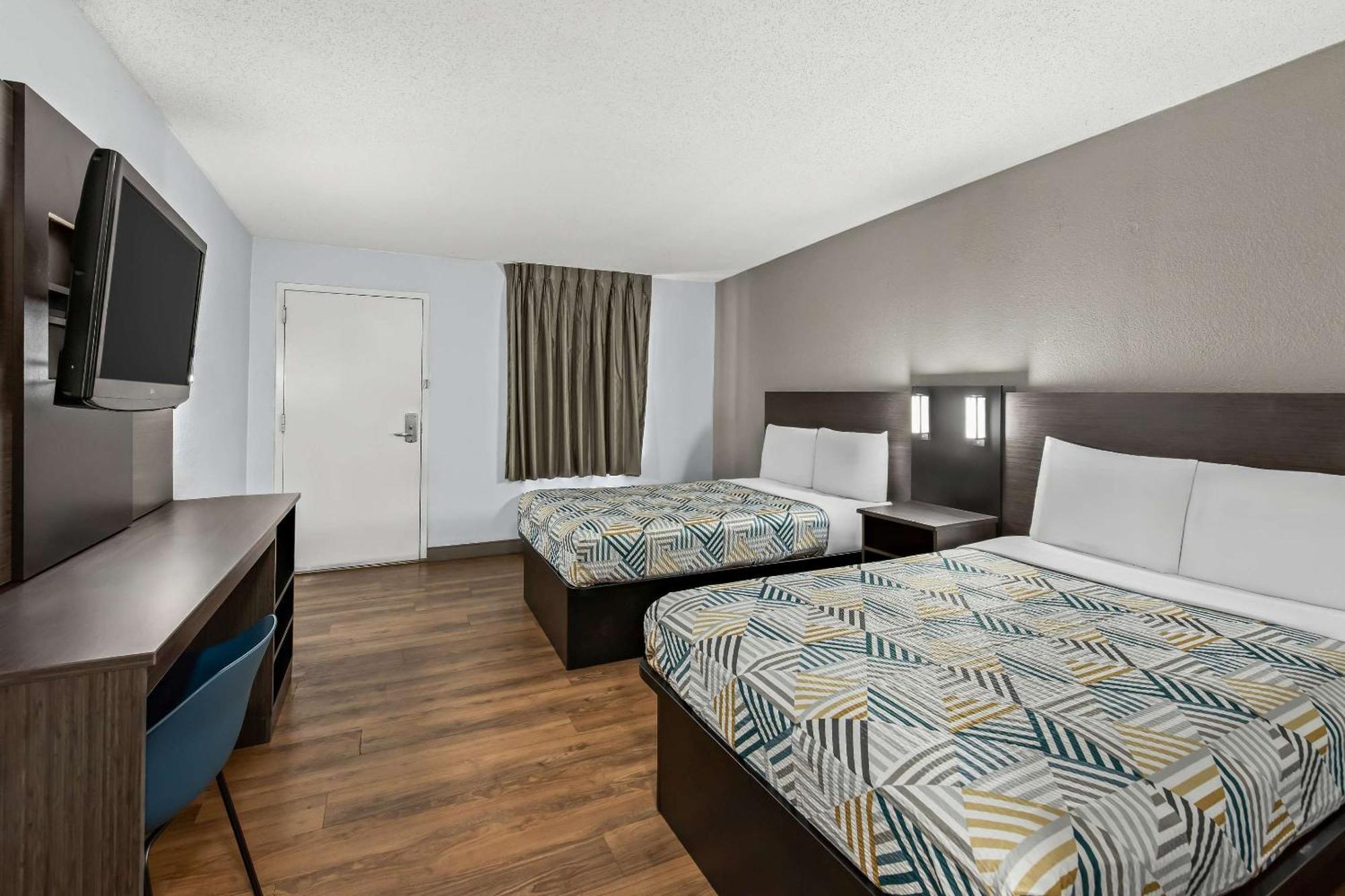 Motel 6 Lester - Philadelphia Airport Екстериор снимка