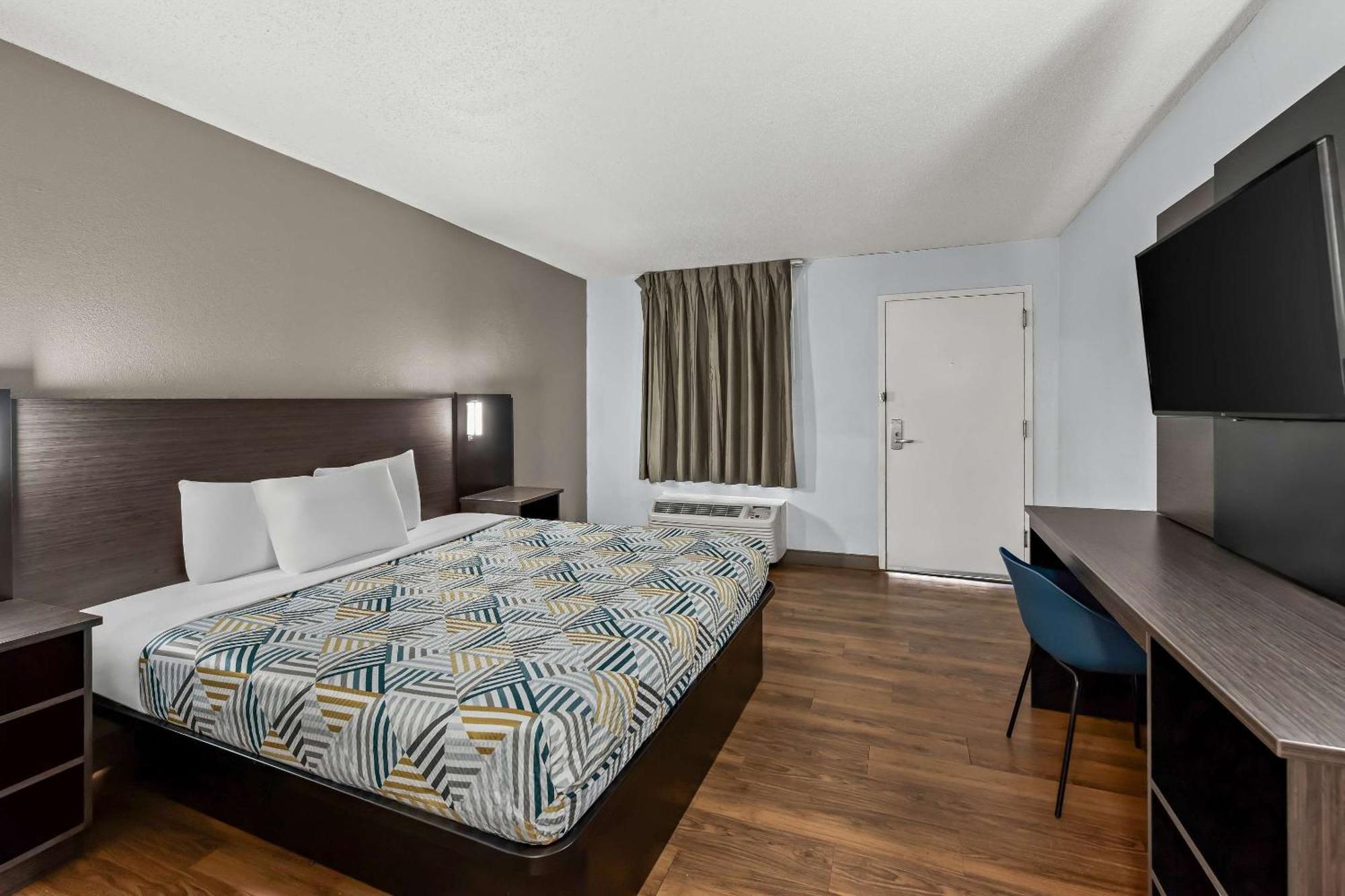 Motel 6 Lester - Philadelphia Airport Екстериор снимка
